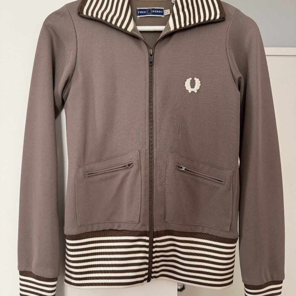 Fred Perry Early 2000s Woman's Track Jacket